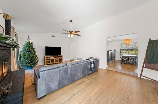 4113 Longhorn TRL, Temple, TX 76502