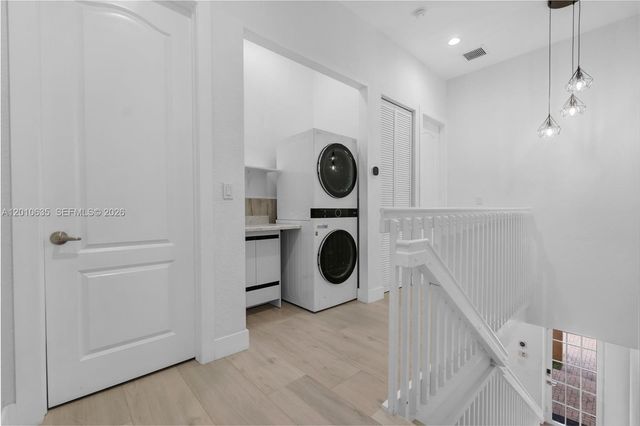 483 SW 147th Ter 2-48, Pembroke Pines, FL 33027