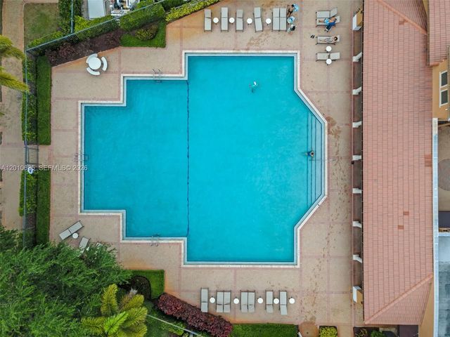 483 SW 147th Ter 2-48, Pembroke Pines, FL 33027