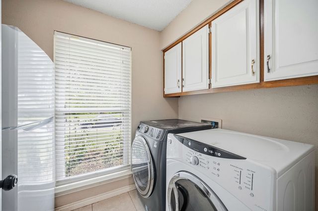 2705 Timberleaf Drive, Carrollton, TX 75006