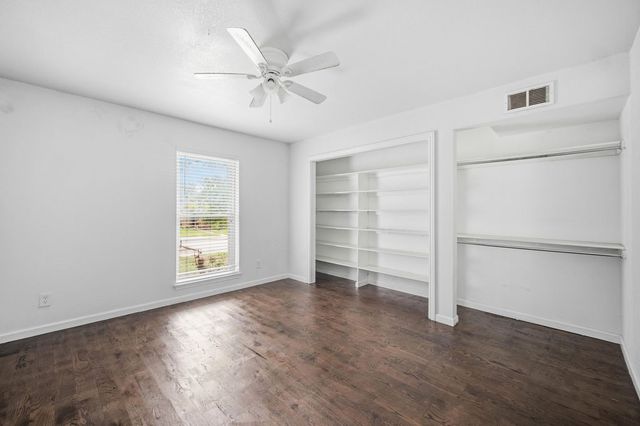 2705 Timberleaf Drive, Carrollton, TX 75006