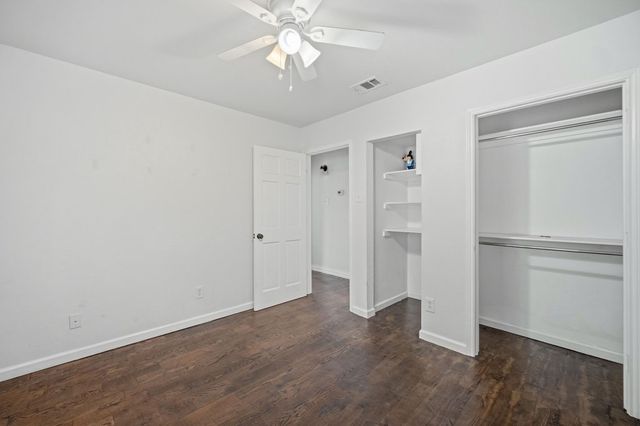 2705 Timberleaf Drive, Carrollton, TX 75006