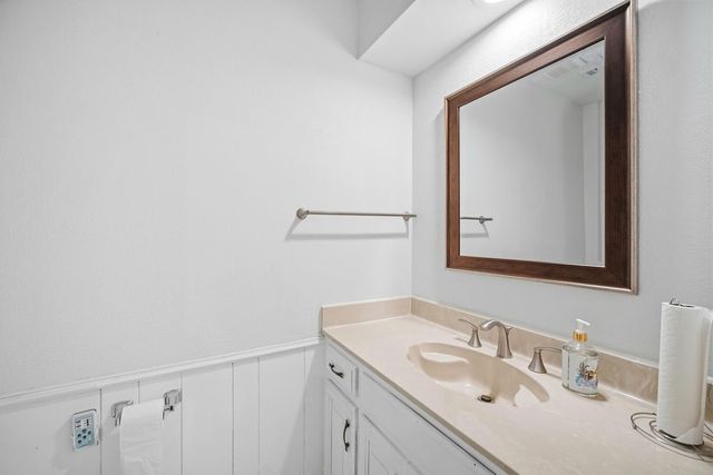 2705 Timberleaf Drive, Carrollton, TX 75006