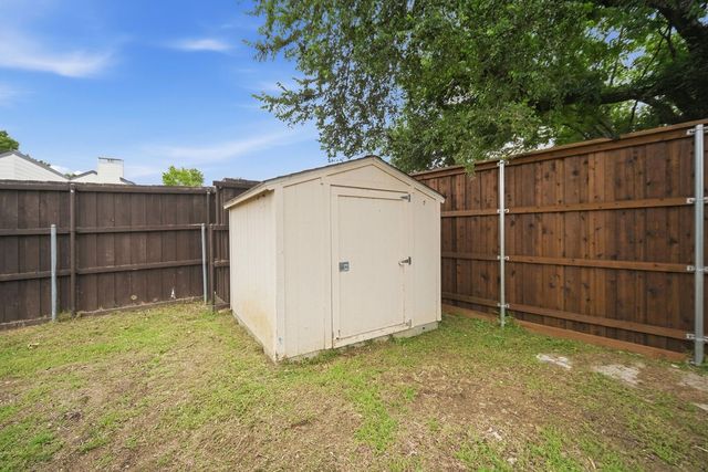 2705 Timberleaf Drive, Carrollton, TX 75006