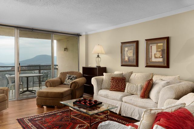 1131 Stringers Ridge Road 11e, Chattanooga, TN 37405
