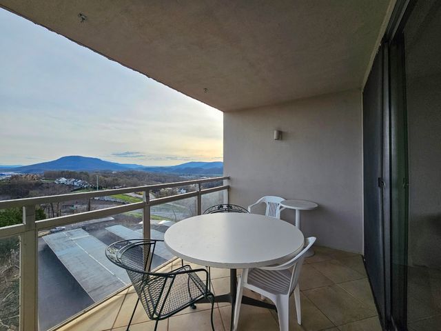 1131 Stringers Ridge Road 11e, Chattanooga, TN 37405