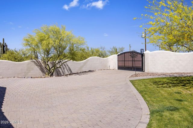 6905 E Dale Lane, Scottsdale, AZ 85266