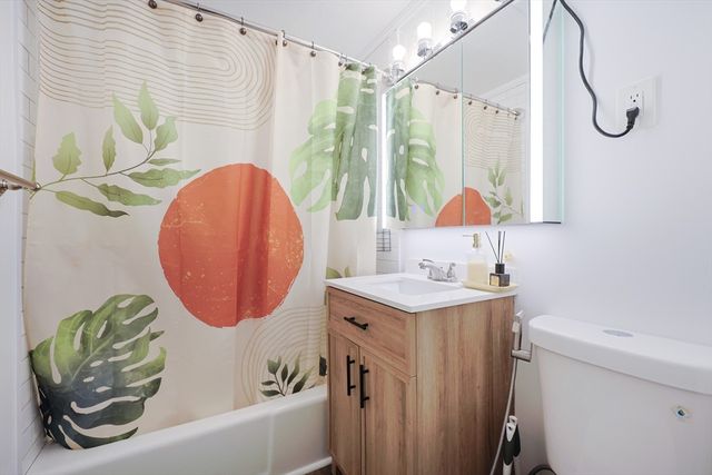 207 Eliot St, Ashland, MA 01721