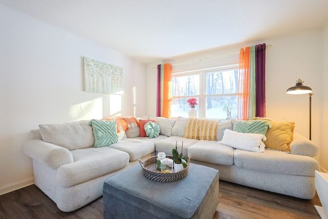 207 Eliot St, Ashland, MA 01721