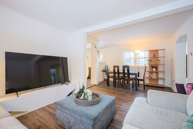 207 Eliot St, Ashland, MA 01721