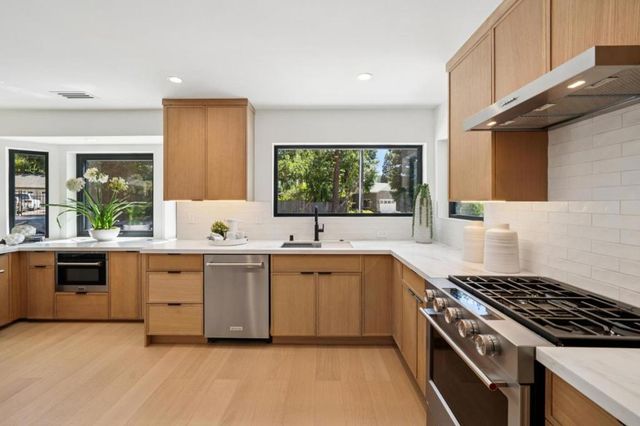 239 Loma Alta Avenue, Los Gatos, CA 95030