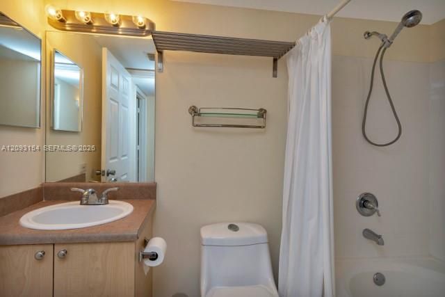 313 Villa Circle 313, Boynton Beach, FL 33435