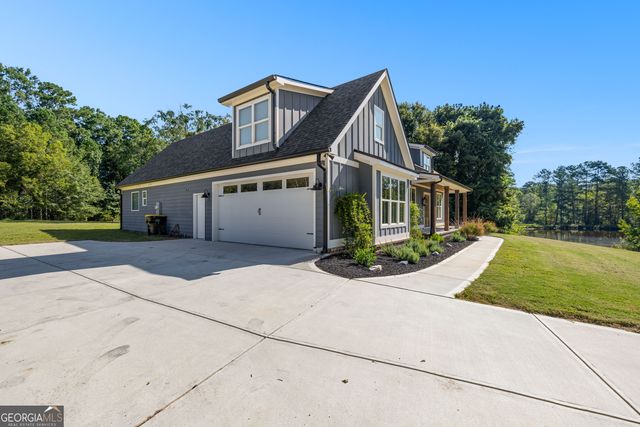 1005 Goza Rd., Fayetteville, GA 30215