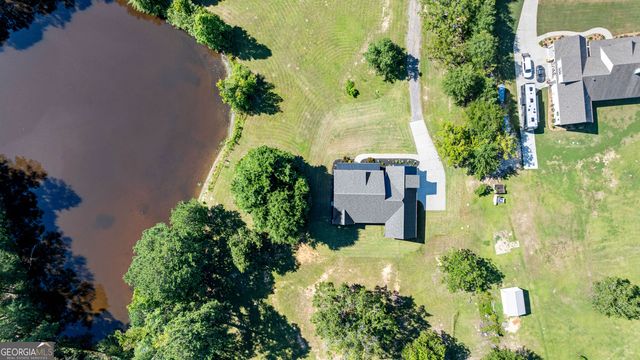 1005 Goza Rd., Fayetteville, GA 30215