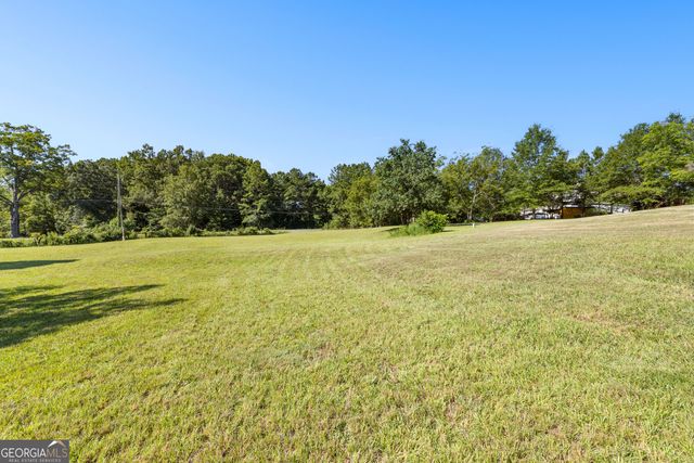 1005 Goza Rd., Fayetteville, GA 30215