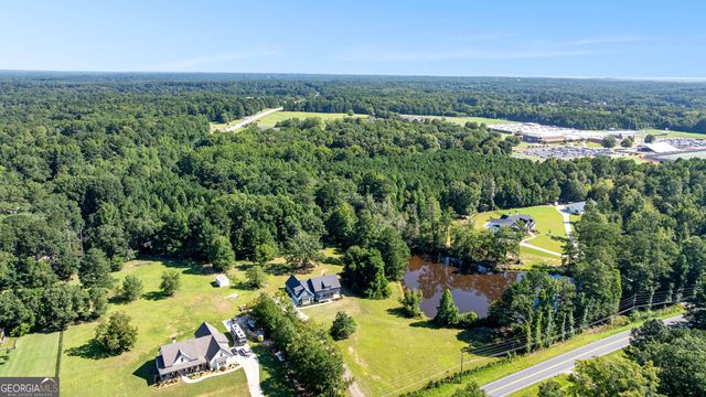 1005 Goza Rd., Fayetteville, GA 30215