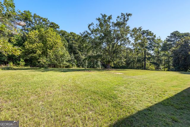 1005 Goza Rd., Fayetteville, GA 30215