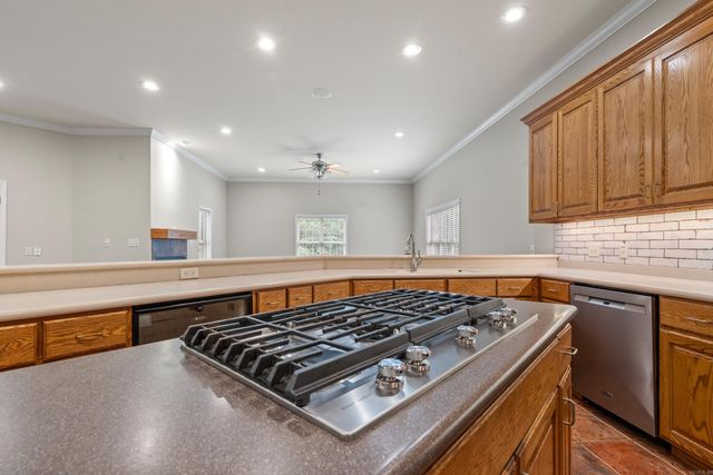 185 HILLSIDE Place, Hot Springs, AR 71901