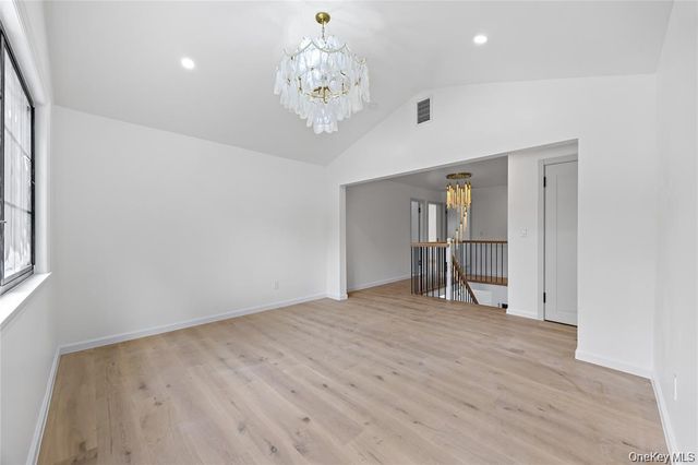 26 Roseanne Drive, Woodbury, NY 11797