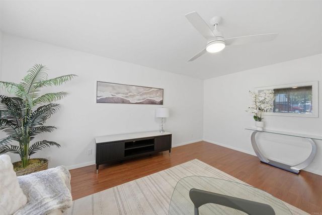 1835 Debra Lane, Vista, CA 92084