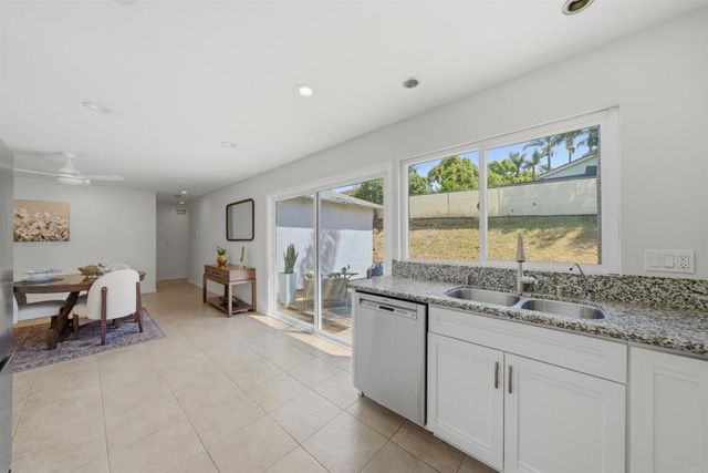 1835 Debra Lane, Vista, CA 92084