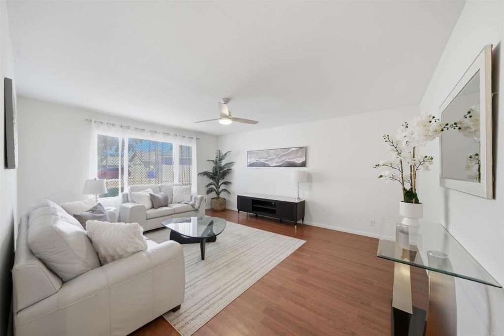 1835 Debra Lane, Vista, CA 92084