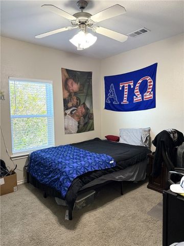 1425 West Villa Maria Road 306, Bryan, TX 77801