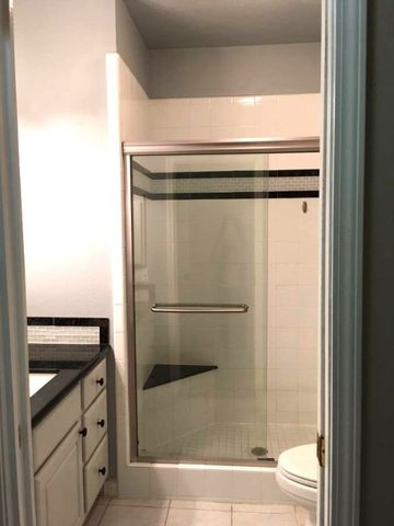 1425 West Villa Maria Road 306, Bryan, TX 77801