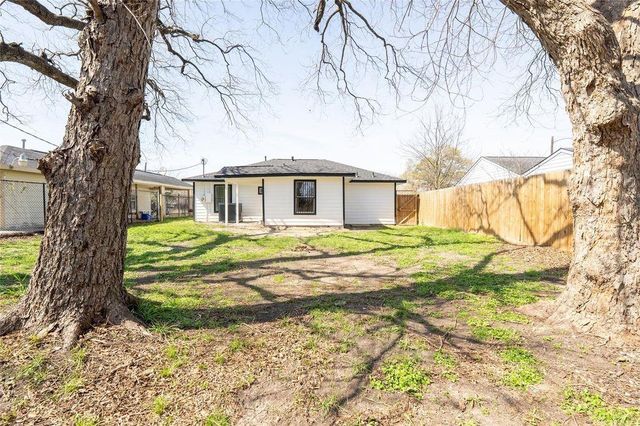 6905 Kassarine Pass, Houston, TX 77033