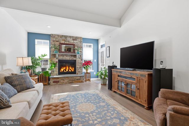 20 GRIFFIN WAY, Yardley, PA 19067