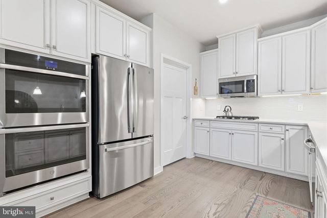 20 GRIFFIN WAY, Yardley, PA 19067