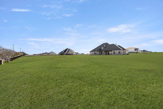 473 Flor Drive, Sunnyvale, TX 75182