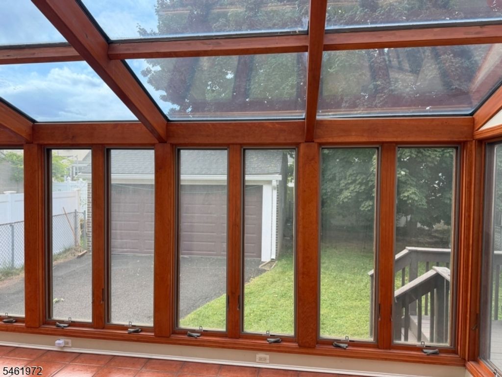 Image 12 of property listing at 830 Travers St, Union Twp., NJ 07083