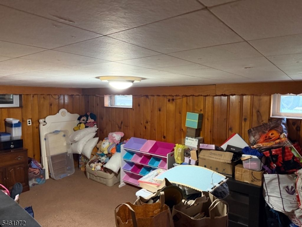 Image 21 of property listing at 830 Travers St, Union Twp., NJ 07083