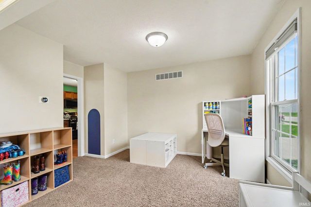 1413 Green Grass Drive, Osceola, IN 46561