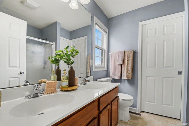1413 Green Grass Drive, Osceola, IN 46561
