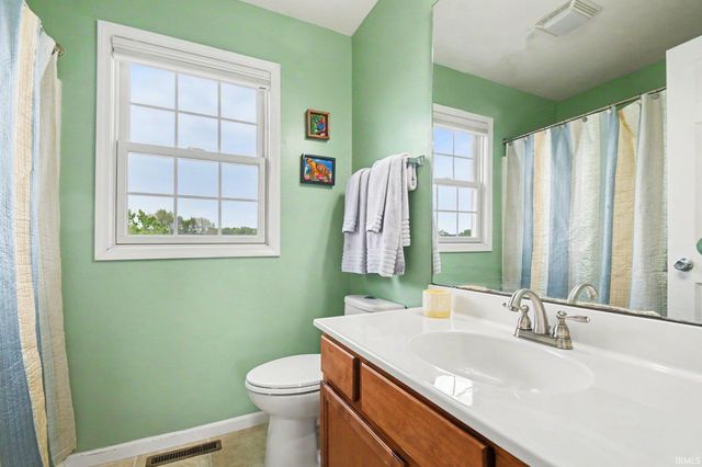 1413 Green Grass Drive, Osceola, IN 46561
