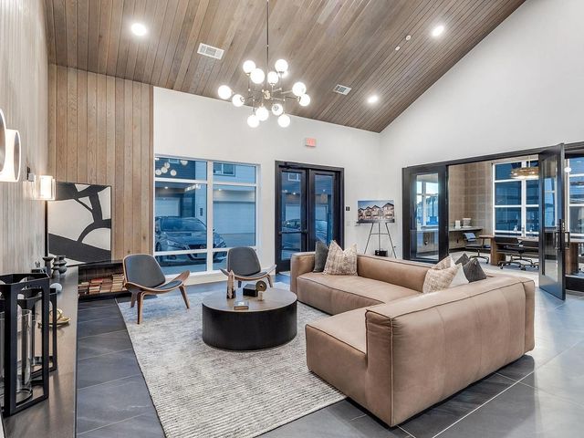 1000 Fort Worth Avenue 215, Dallas, TX 75208