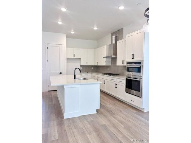 5613 W 141st Ln, Broomfield, CO 80020