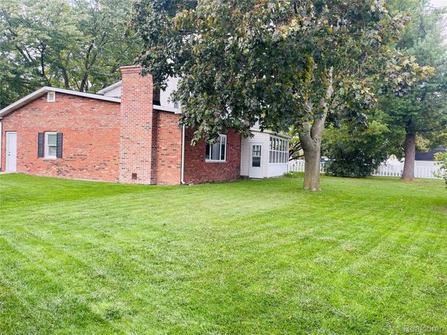 5273 Fairway Drive, Monitor Charter Township, MI 48706
