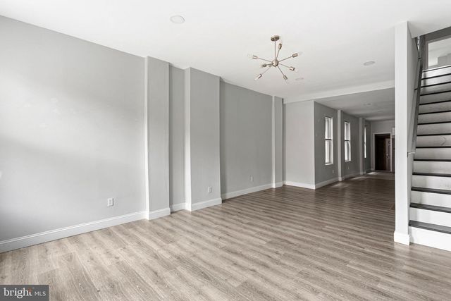 2440 N 16TH ST, Philadelphia, PA 19132