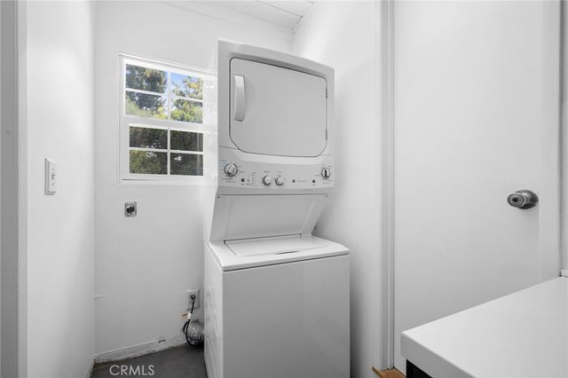 5806 Noble, Sherman Oaks, CA 91411