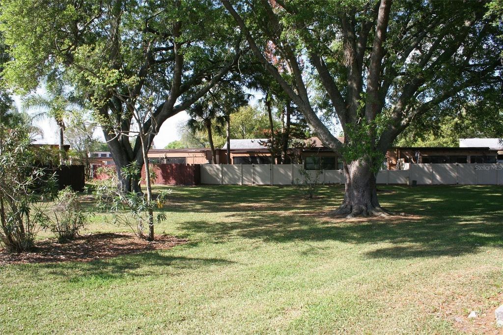 Image 4 of property listing at 2400 DOMINICA RUN, Winter Park, FL 32792