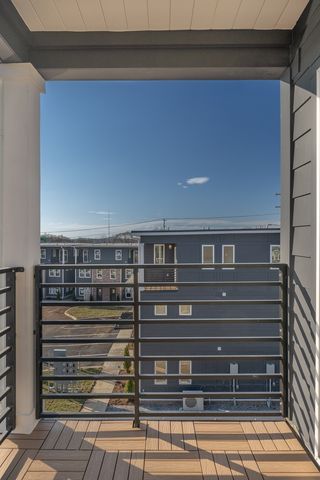 102 Duke St Apt 8, Nashville, TN 37207