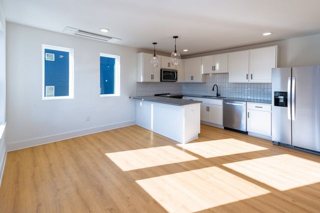 102 Duke St Apt 8, Nashville, TN 37207