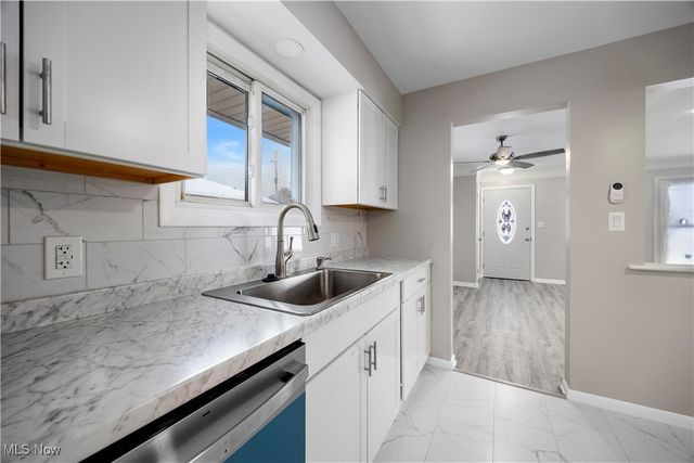 23402 Vera Street, Warrensville Heights, OH 44128