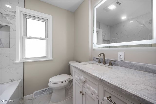 23402 Vera Street, Warrensville Heights, OH 44128