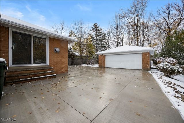 23402 Vera Street, Warrensville Heights, OH 44128