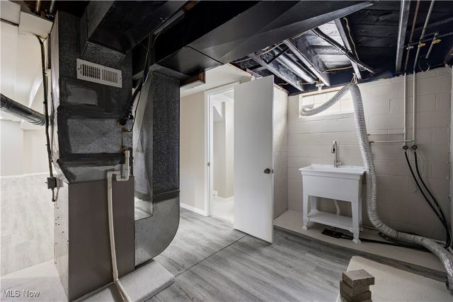 23402 Vera Street, Warrensville Heights, OH 44128