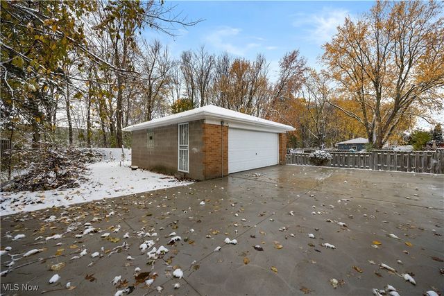 23402 Vera Street, Warrensville Heights, OH 44128